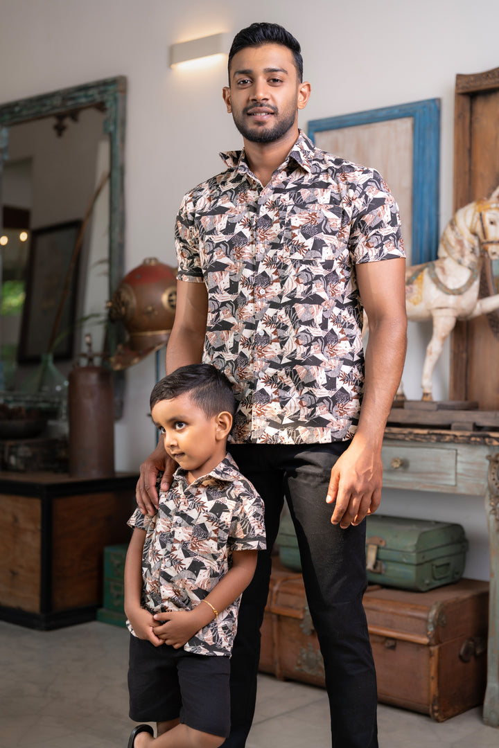 Men’s printed linen short sleeve shirt, front view