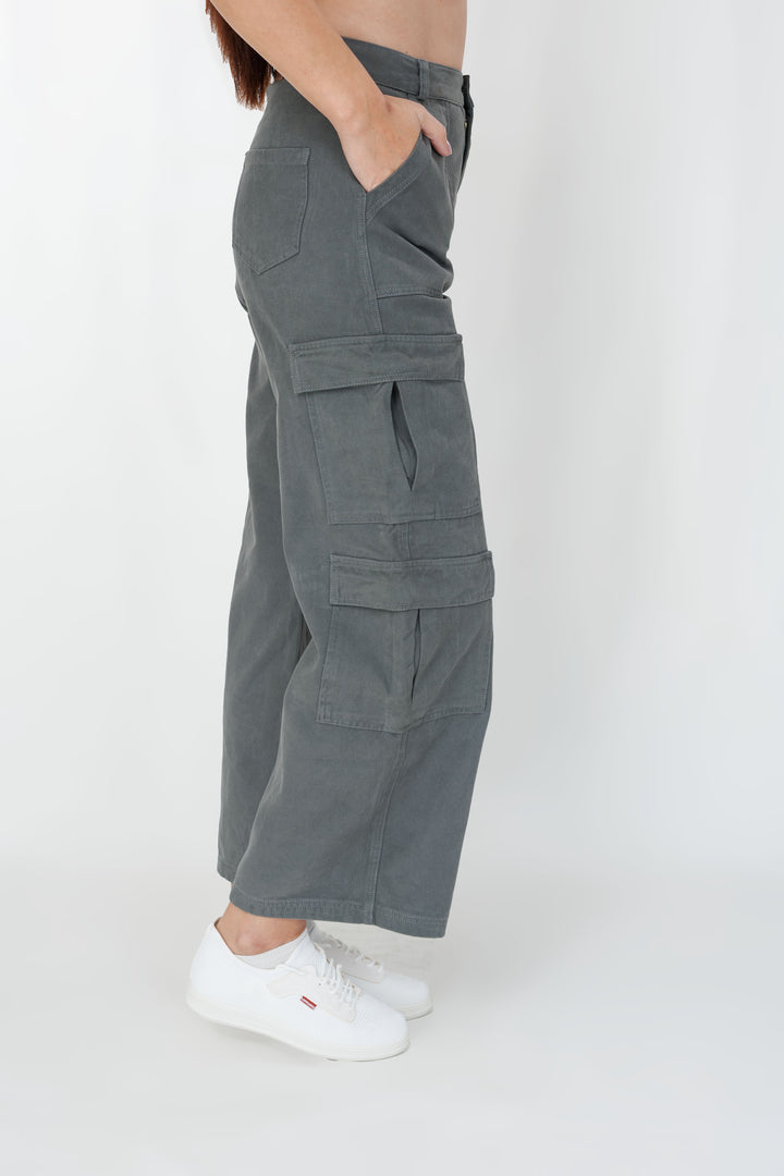 Twill straight fit cargo pant, side view