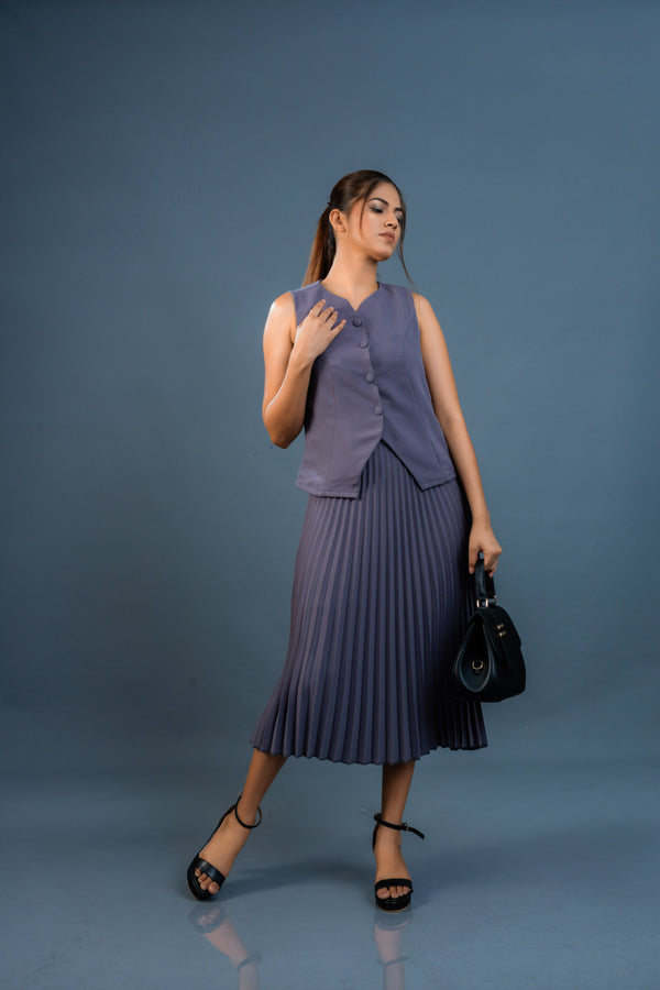 Women’s sharp cut waistcoat and pleat skirt set, front view